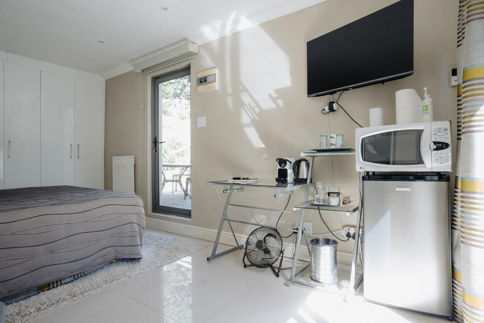 Echo Friendly Sunny Contemporary Garden Flat Apartment Cape Town Ngoại thất bức ảnh
